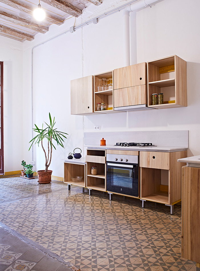 Reforma punk a Poeta Cabanyes 1