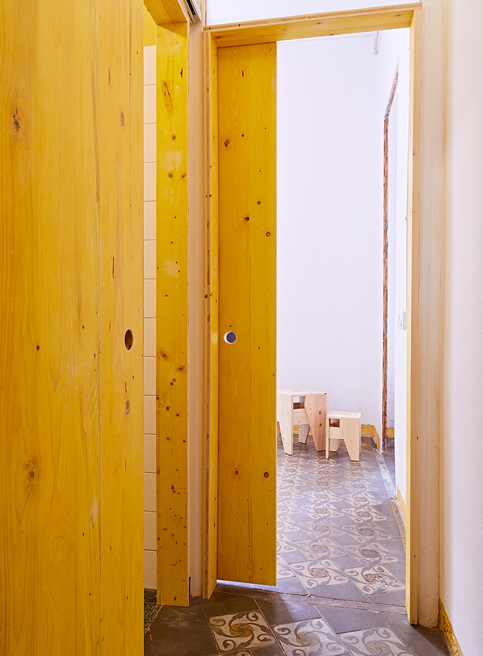 Reforma punk a Poeta Cabanyes 111