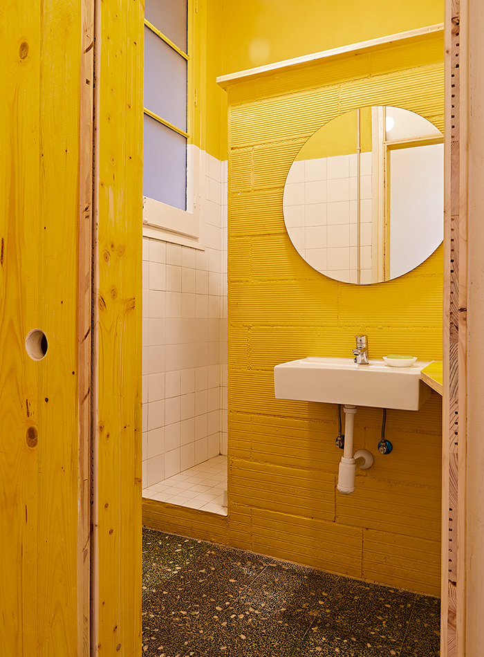 Reforma punk a Poeta Cabanyes 12