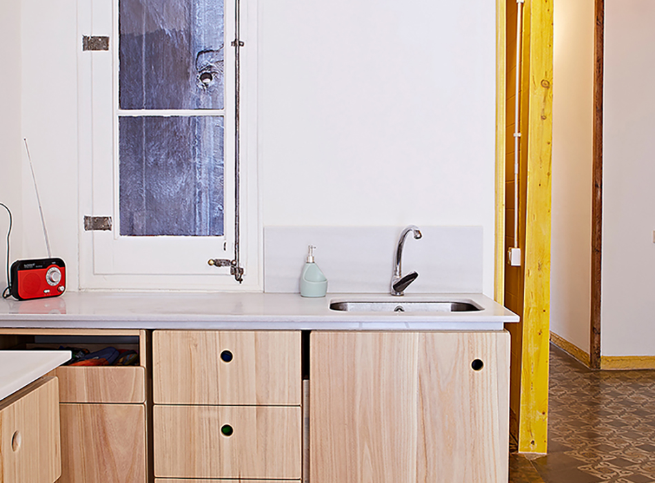 Reforma punk a Poeta Cabanyes 5